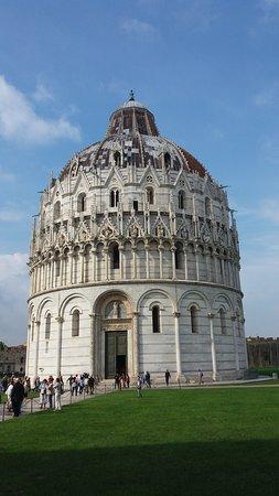 La Torre De Pizza